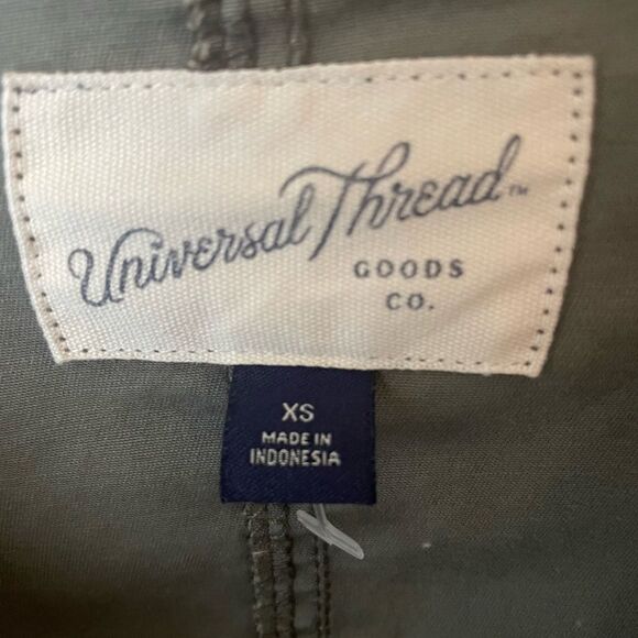 ⚡️ Universal Thread Camo Utility Jacket ~ Size XS ⚡️ - Picture 6 of 7